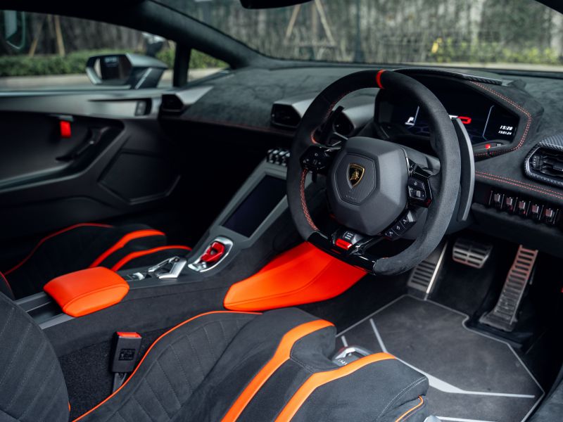 Lamborghini Huracan STO ปัจจุบัน